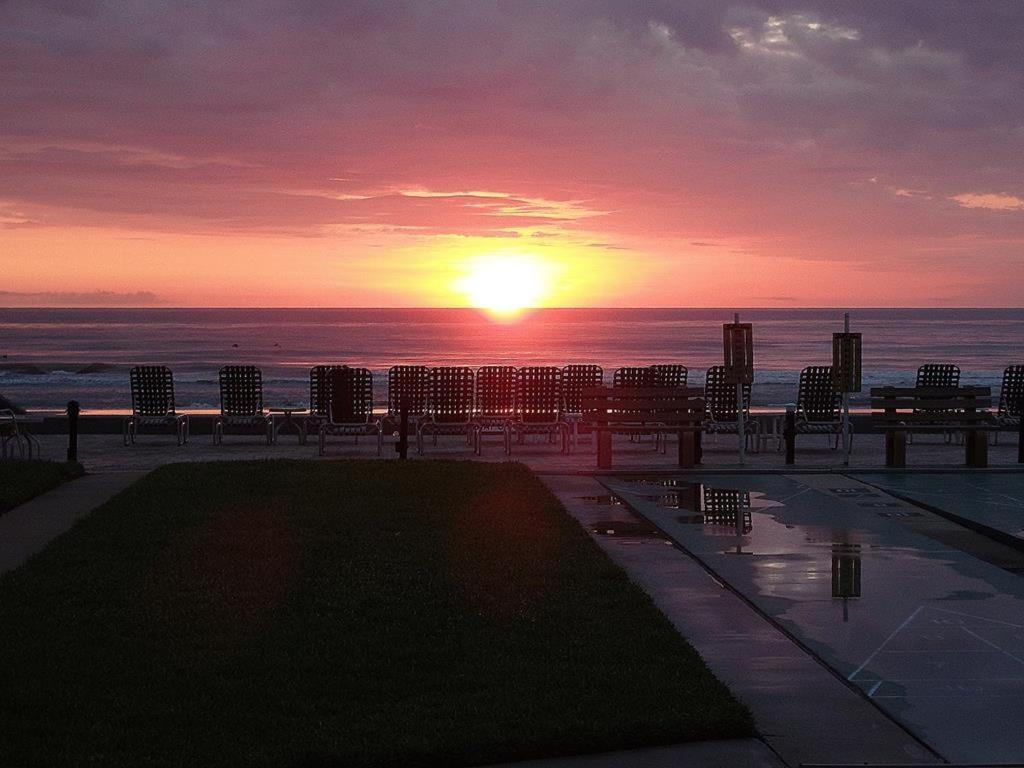 410 - Fourth Floor 1/1 Sleeps 2 Daire New Smyrna Beach Dış mekan fotoğraf